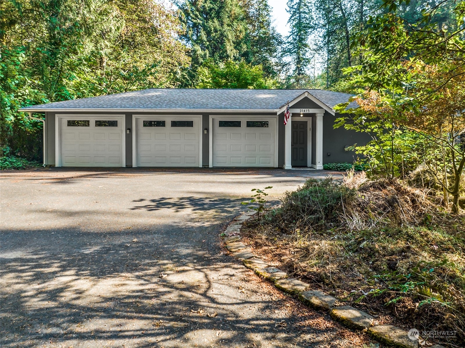 Property Photo:  21415 SE 248th Street  WA 98038 