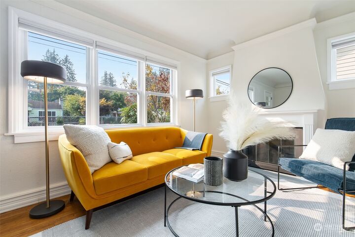 Property Photo: 1046 NE 97th Street WA 98115