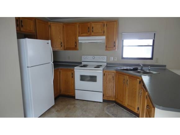 Property Photo:  10 Hollyhock Way  NH 03109 