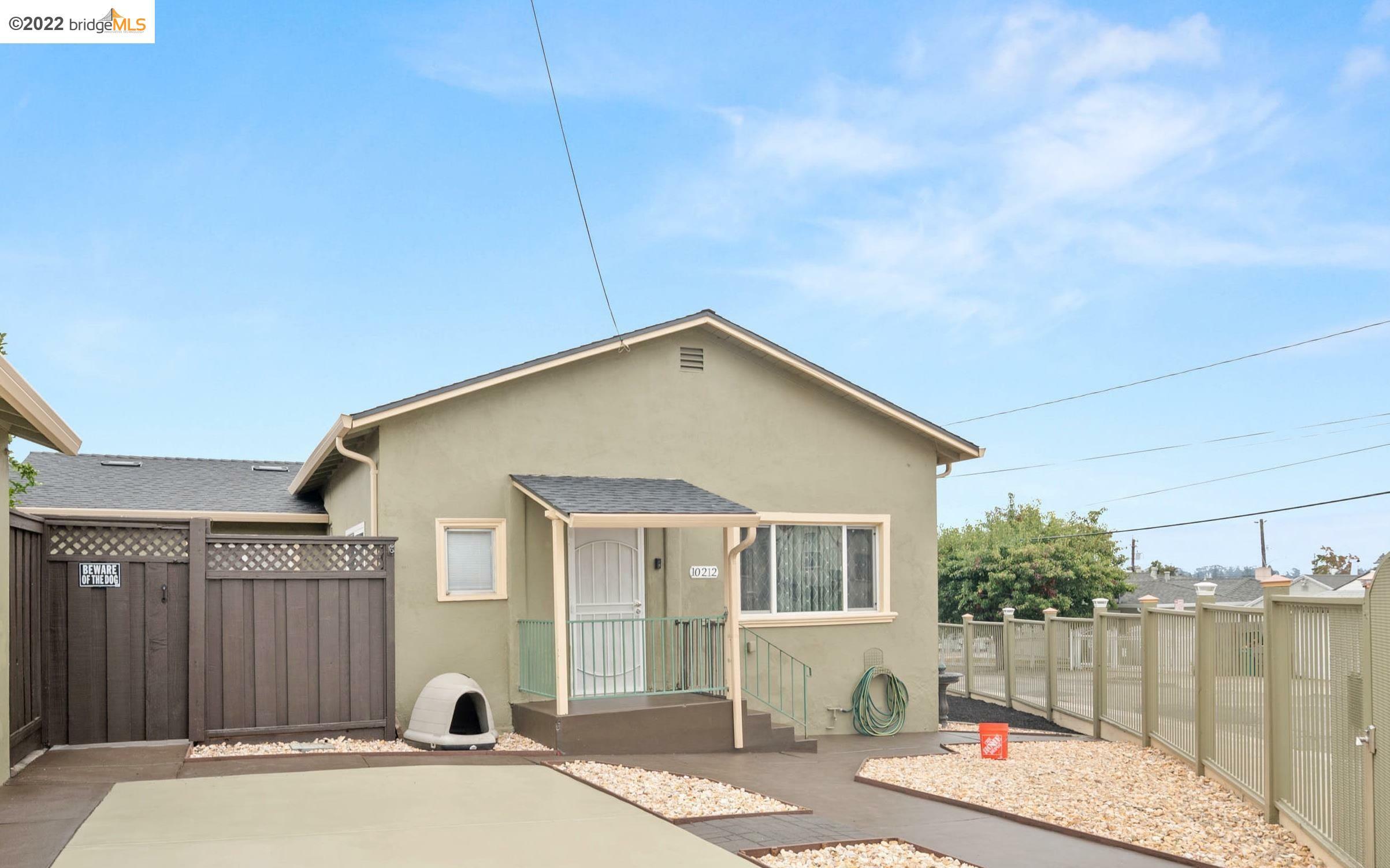 Property Photo:  10212 Shaw St  CA 94605 