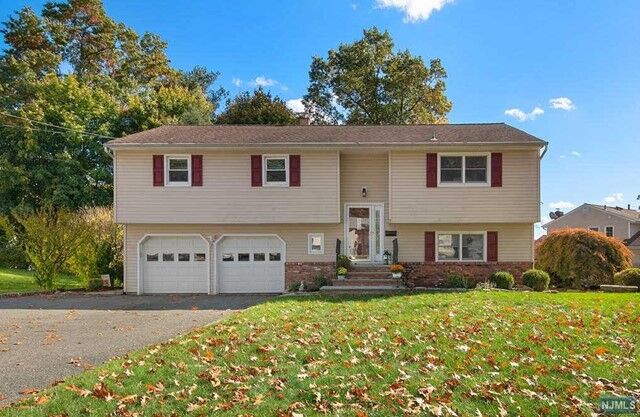 Property Photo: 7 Rose Court NJ 07866