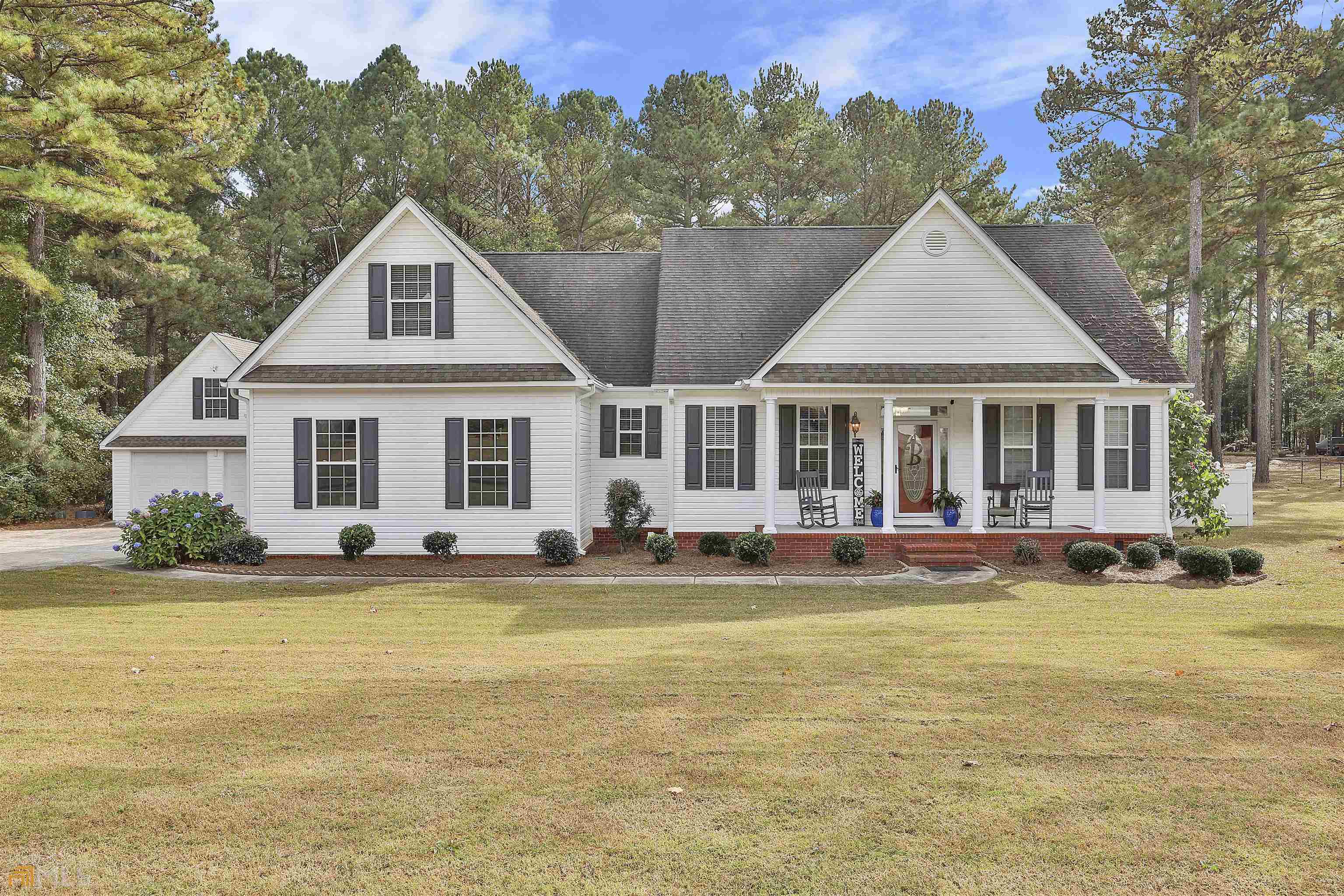 Property Photo:  1237 Whitfield Walk  GA 30295 