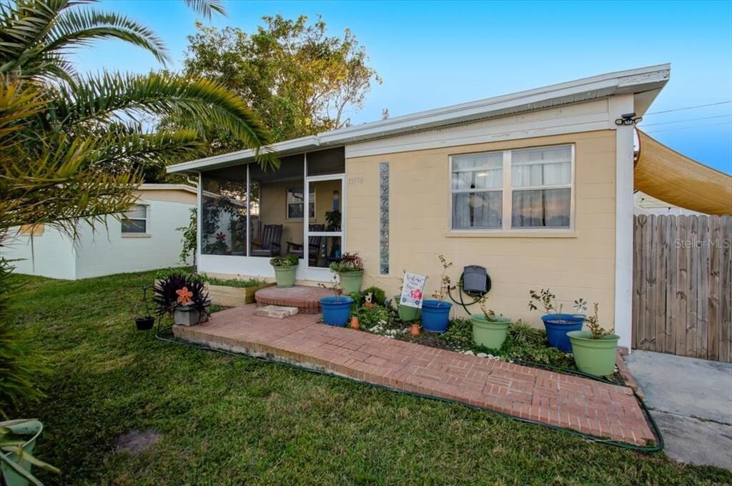 Property Photo:  11574 104th Street  FL 33773 