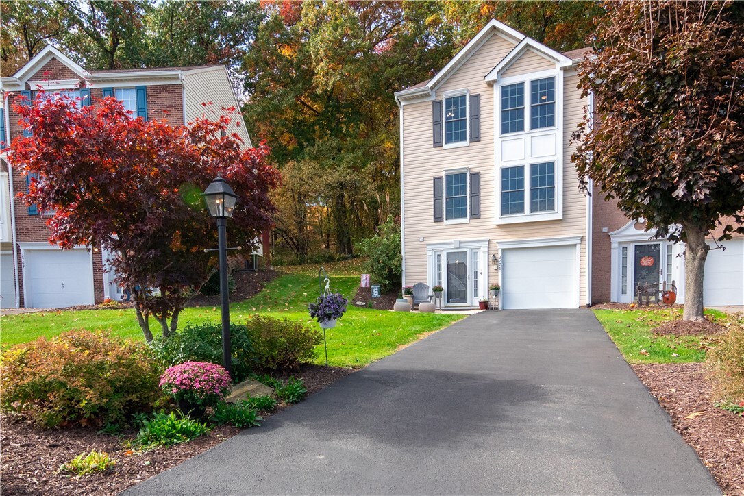 Property Photo:  2771 Drake Court  PA 15044 