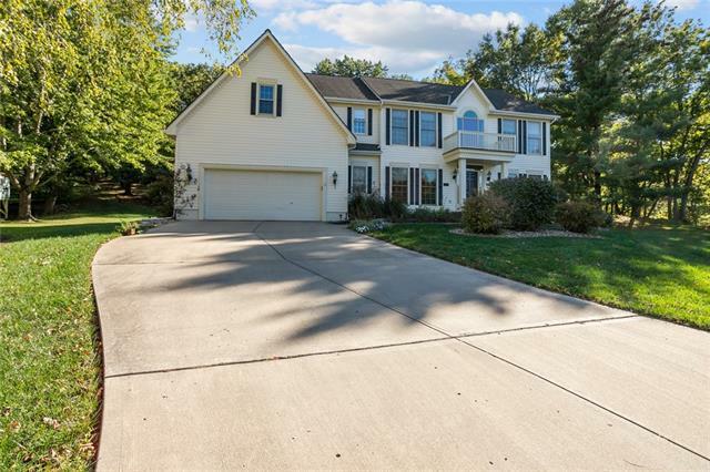 Property Photo: 8115 NW White Oak Court MO 64152