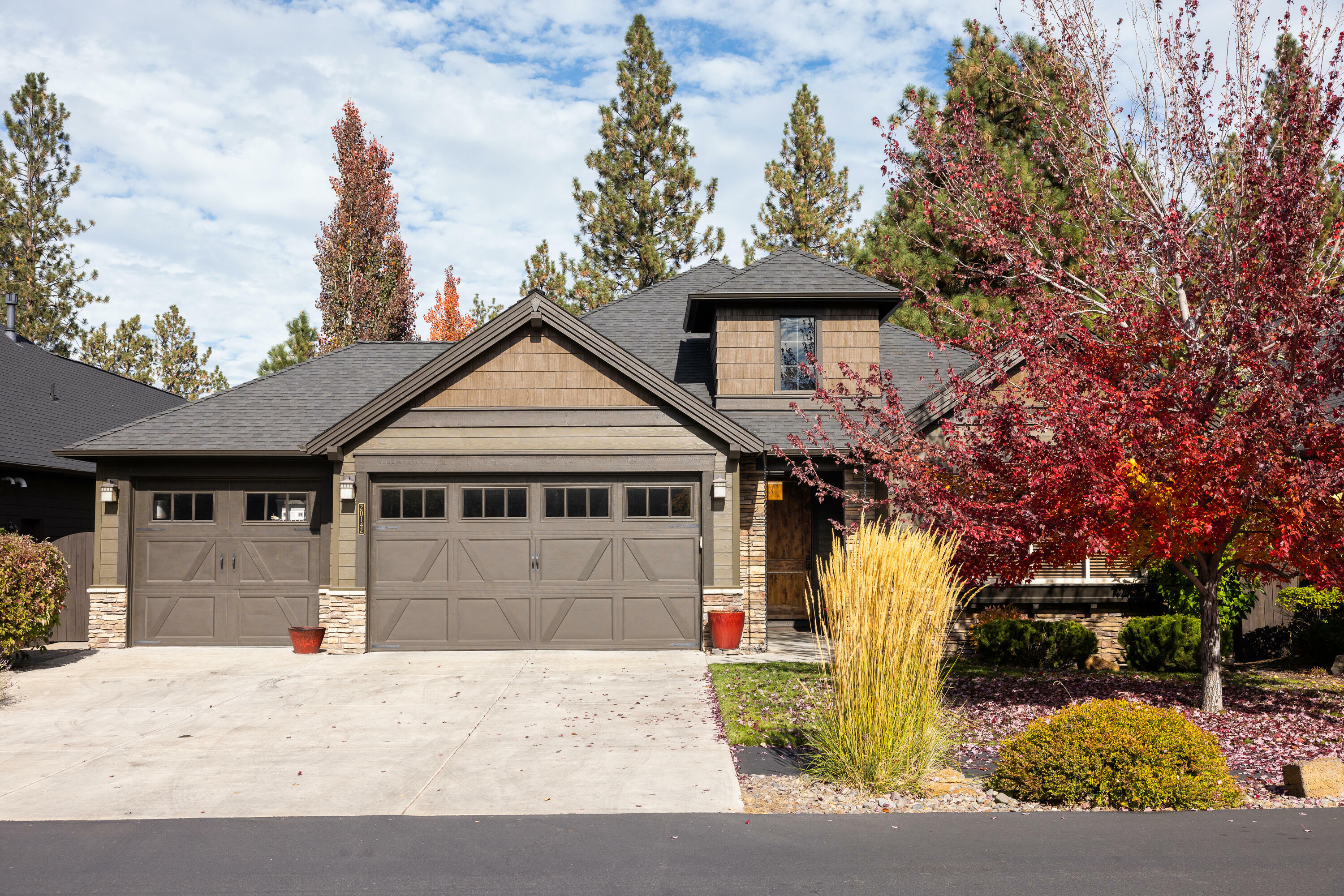 20142 Stonegate Drive  Bend OR 97702 photo