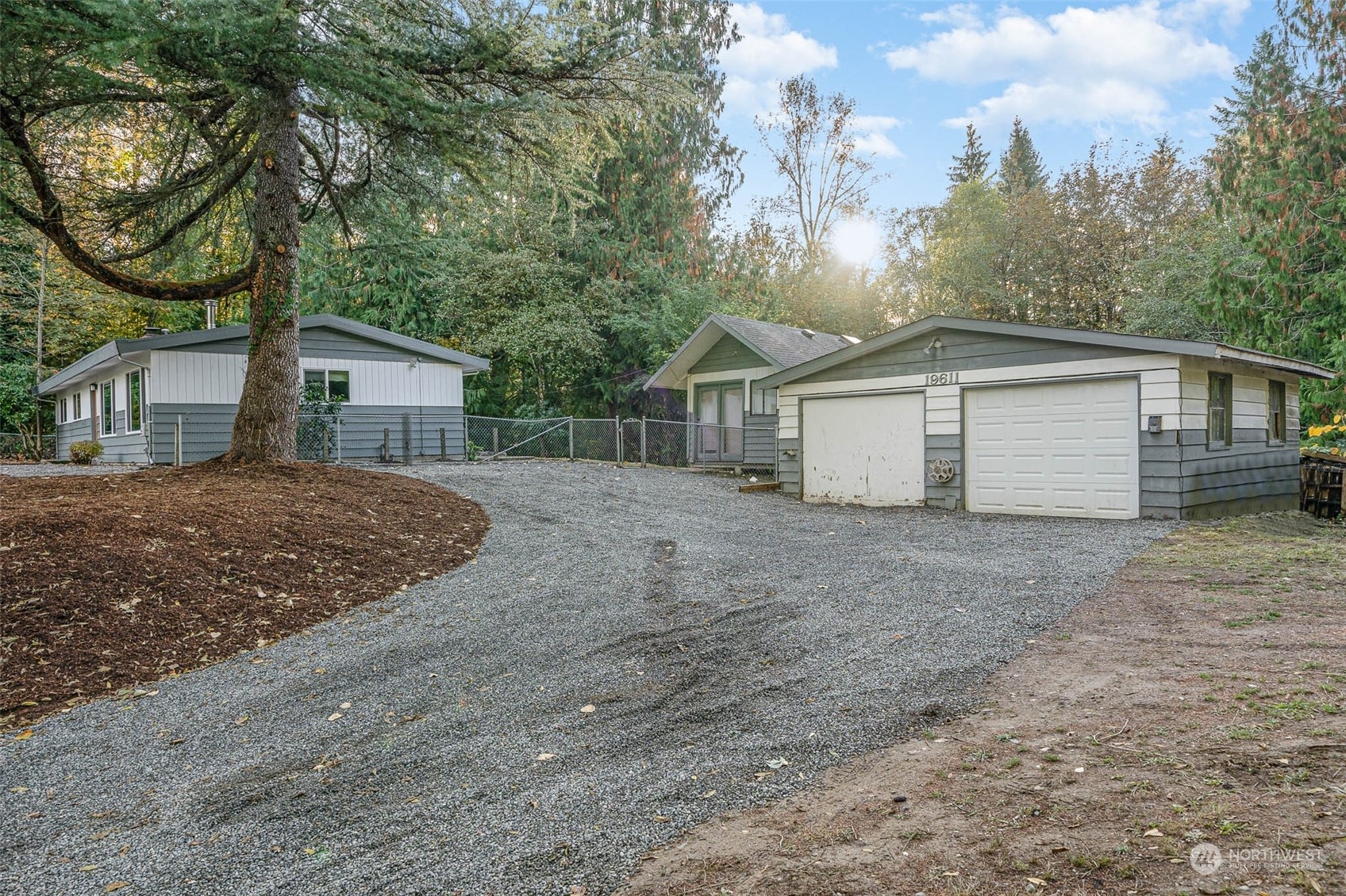 Property Photo:  19611 276th Avenue SE  WA 98027 