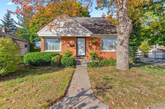 Property Photo:  2904 Parker Street  MI 48124 