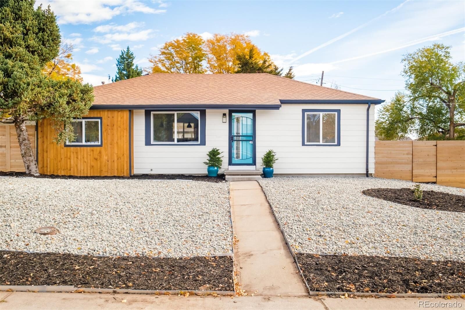 Property Photo: 1370 S Utica Street CO 80219