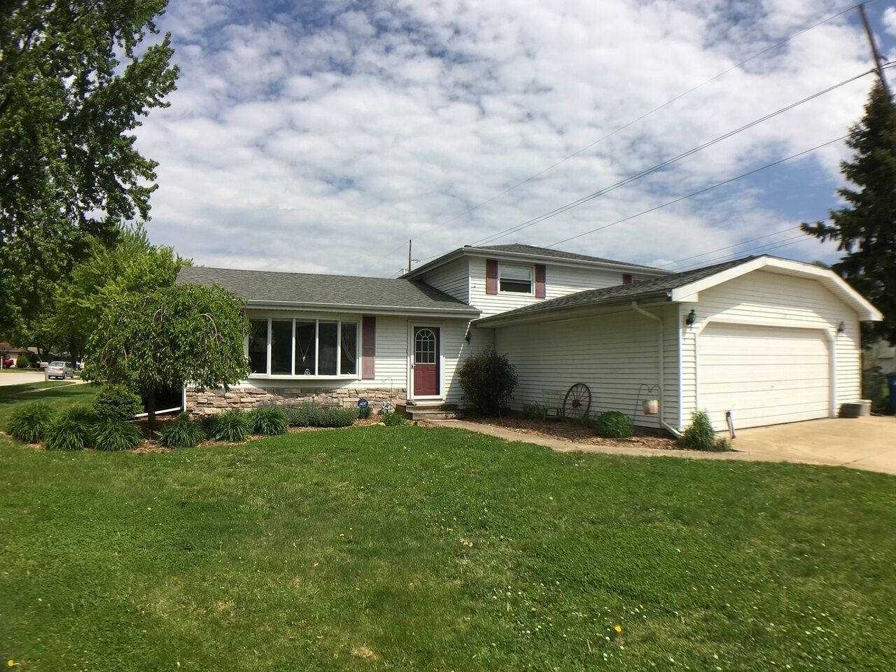 Property Photo:  31 Karen Drive  IL 60914