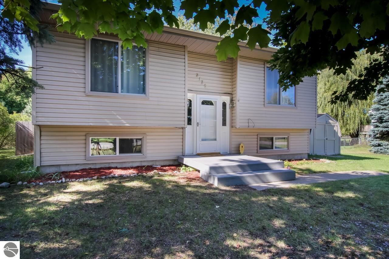 Property Photo: 2120 Gary Road MI 49685