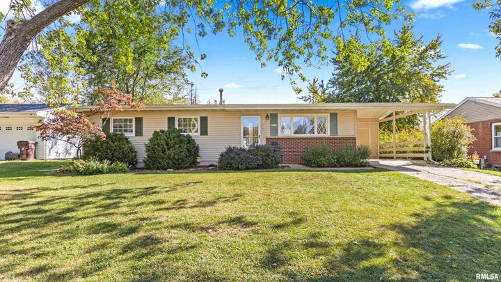 5420 N Arrow  Peoria IL 61614 photo