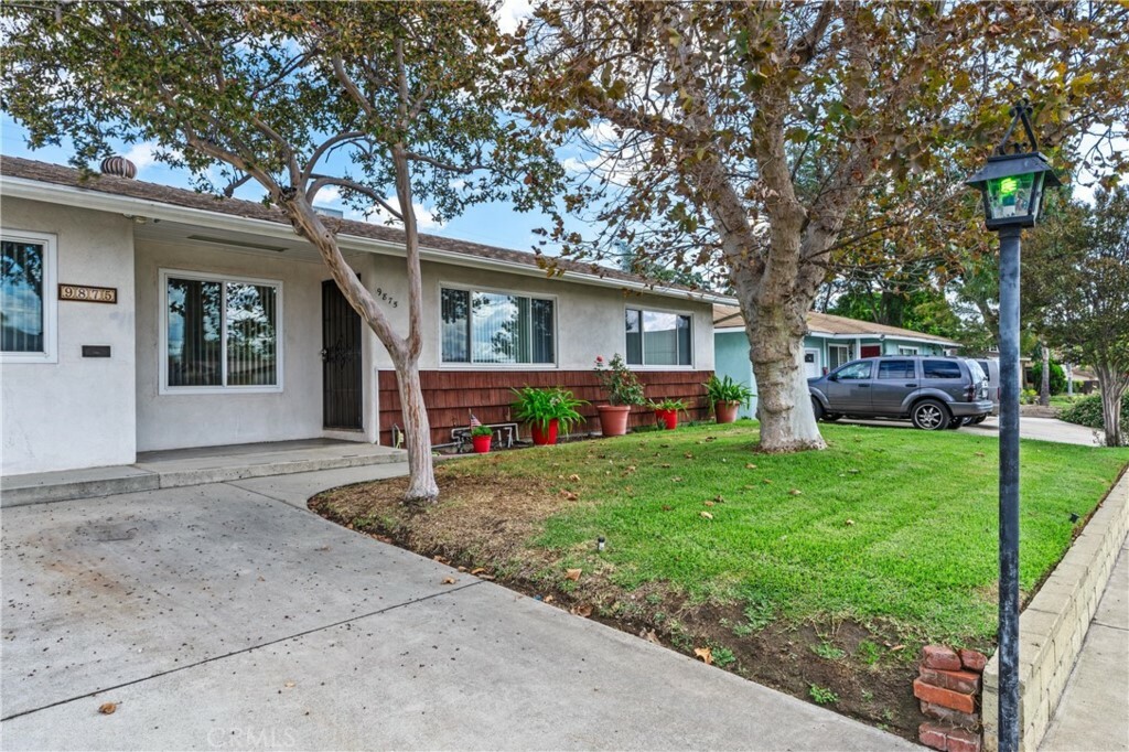 Property Photo:  9875 Monte Vista Avenue  CA 91763 