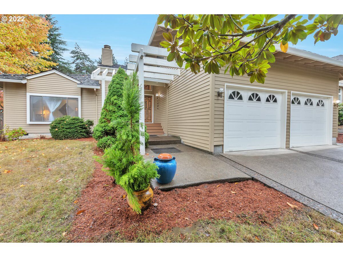 Property Photo:  1149 NW 120th Pl  OR 97229 