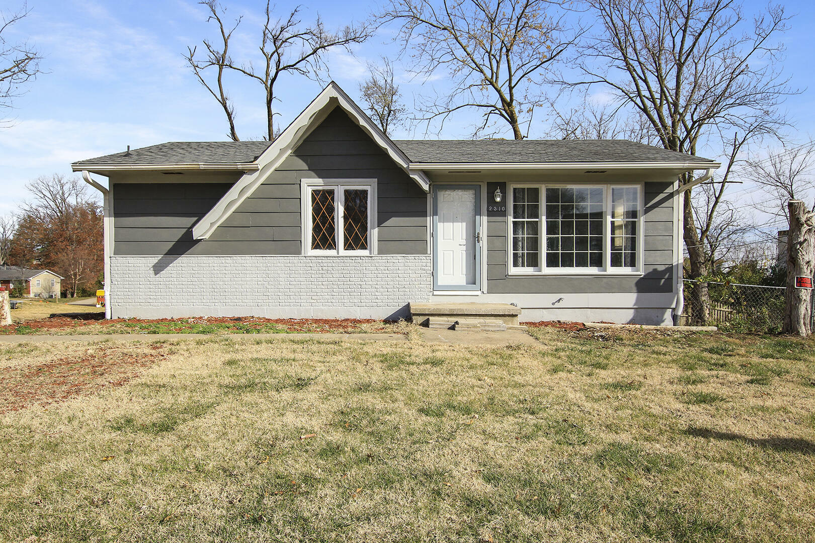 Property Photo:  2310 Nelwood Dr  MO 65202 