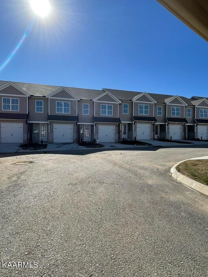 Property Photo: 412 Judson Way TN 37771