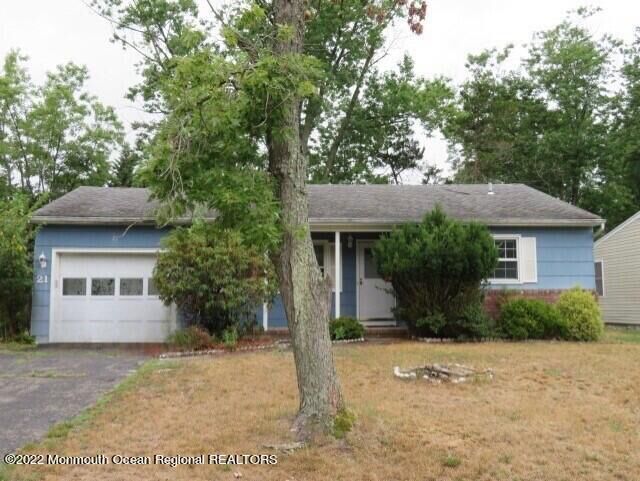 Property Photo:  21 Stanford Drive  NJ 08757 