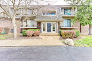 Property Photo: 138 E Bailey Road B IL 60565