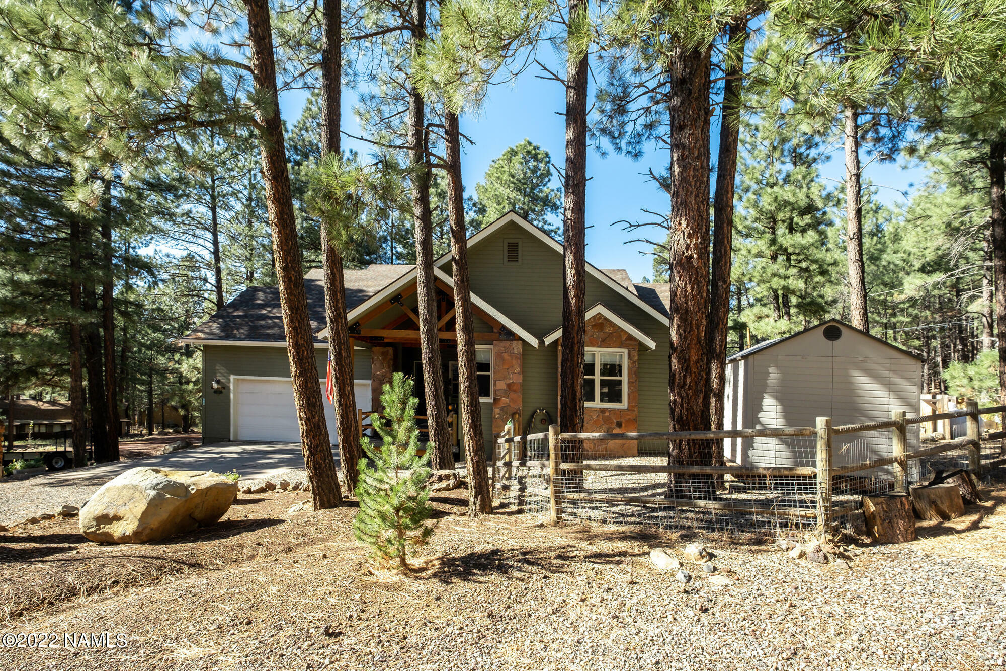 Property Photo:  290 Lodge Drive  AZ 86017 