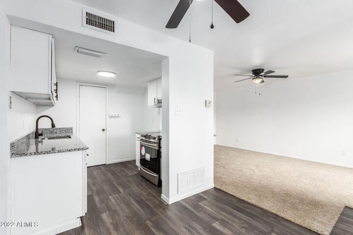 Property Photo:  3427 W Laurie Lane  AZ 85051 