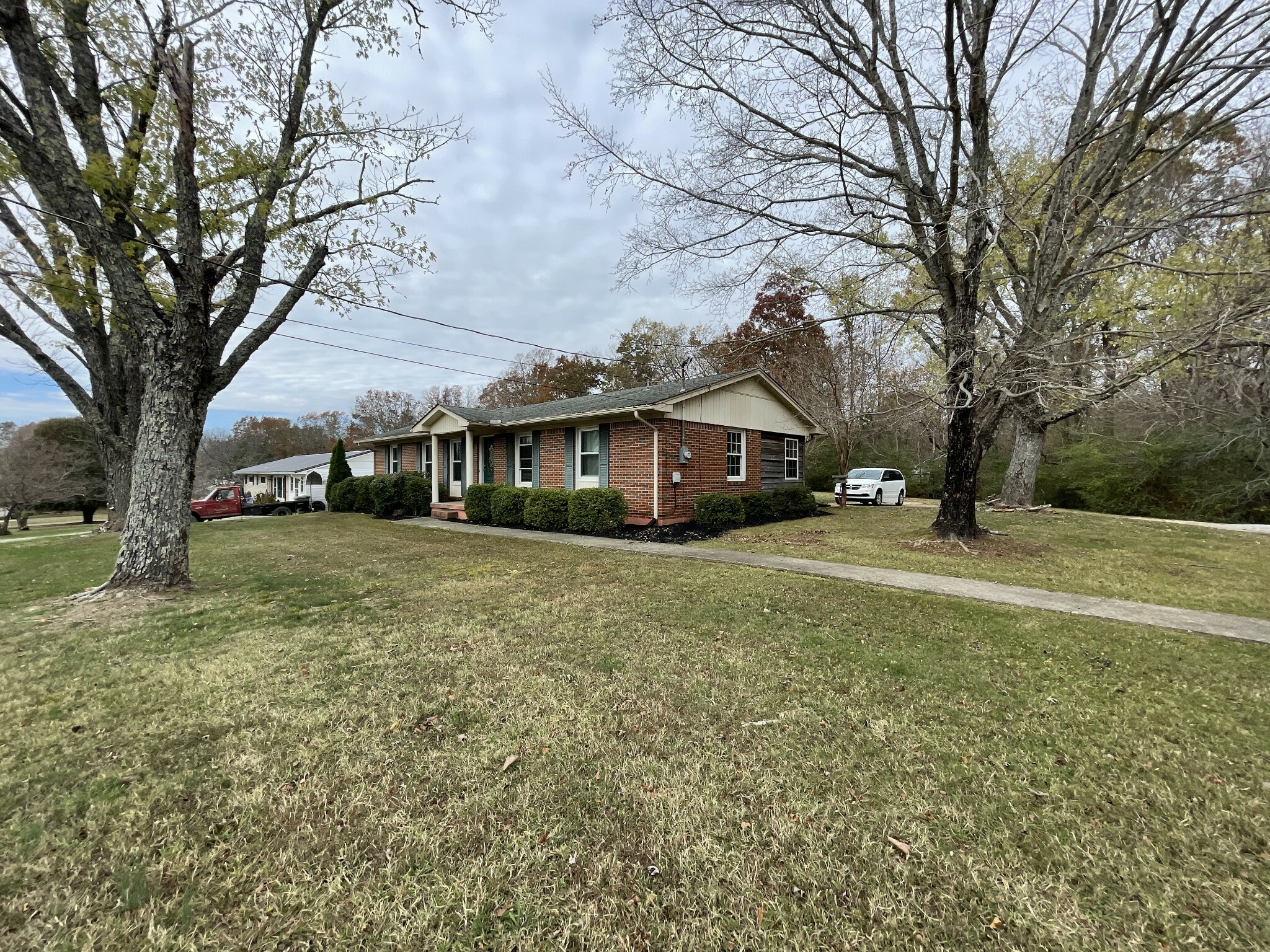 Property Photo:  1016 Hickory St  TN 38464 