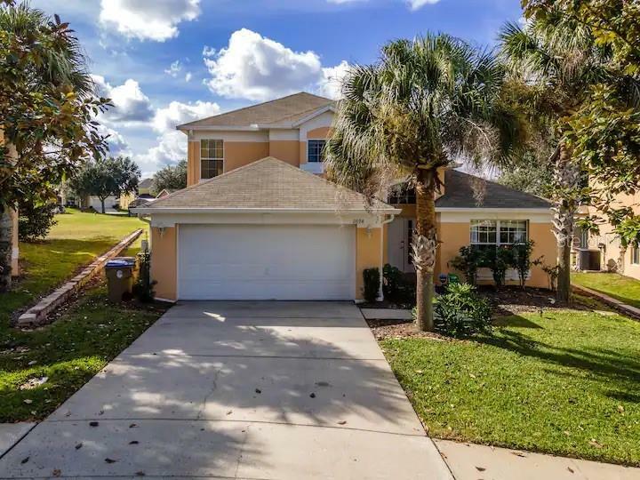 Property Photo:  2694 La Isla Court  FL 34747 