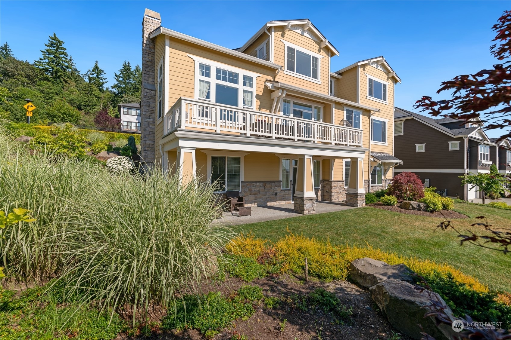 Property Photo: 7010 171st Avenue SE WA 98006