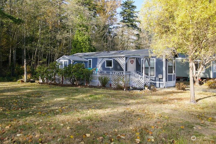 Property Photo: 4672 Birch Bay-Lynden Road 63 WA 98230