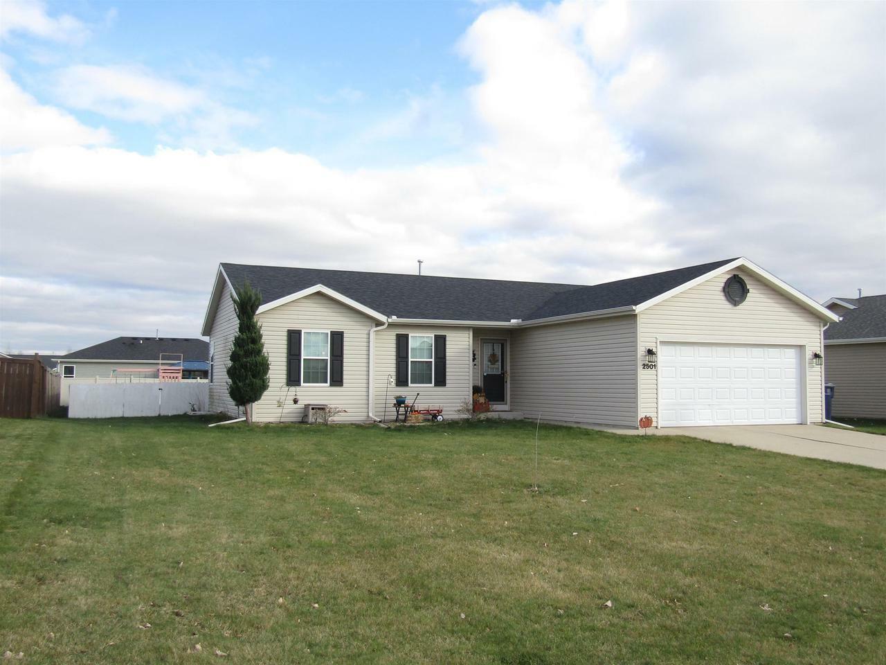 Property Photo:  2501 Partridge Ln  WI 53546 