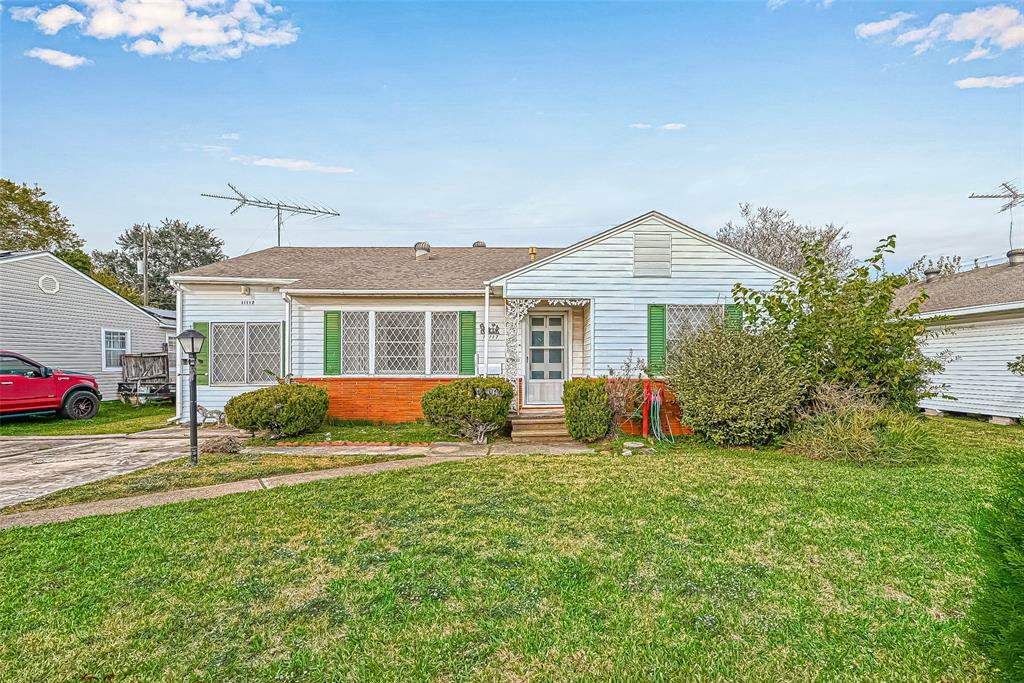 Property Photo:  11117 Invierno Street  TX 77029 