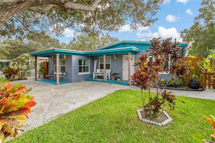 Property Photo: 1918 W Walnut Street FL 33607