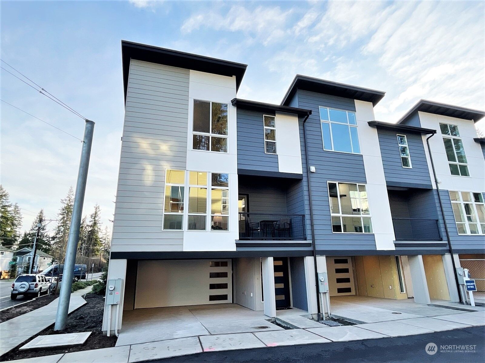 Property Photo: 13710 Ash Way A3 WA 98204