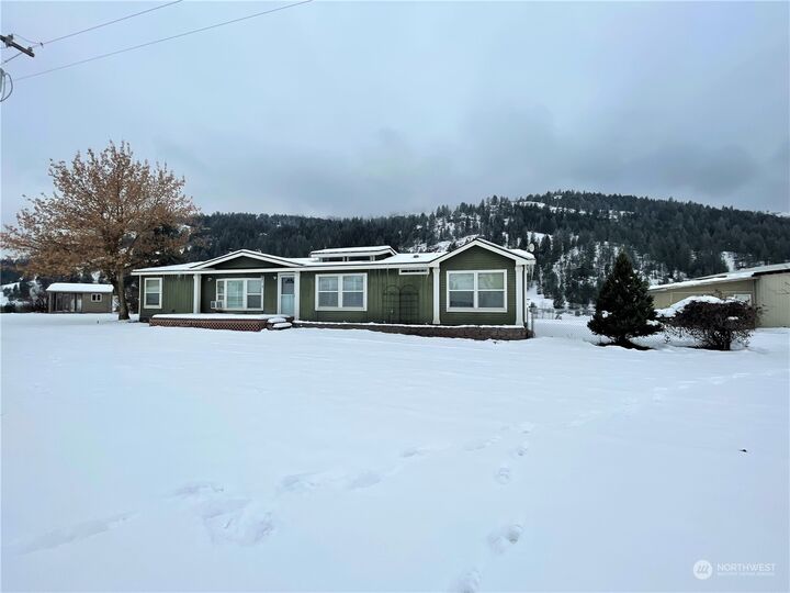 Property Photo:  17625 N Hwy 21  WA 99150 