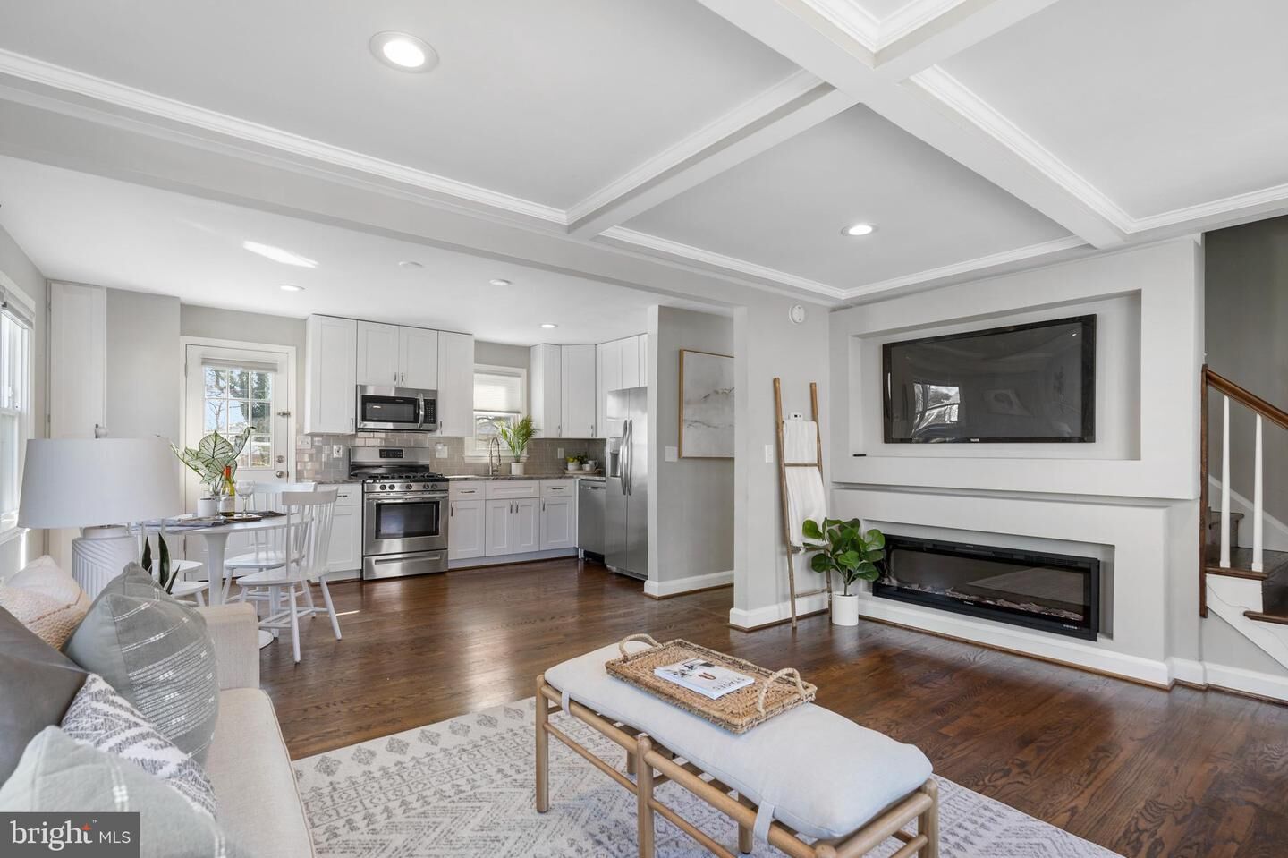 Property Photo: 9109 Smith Avenue MD 21236