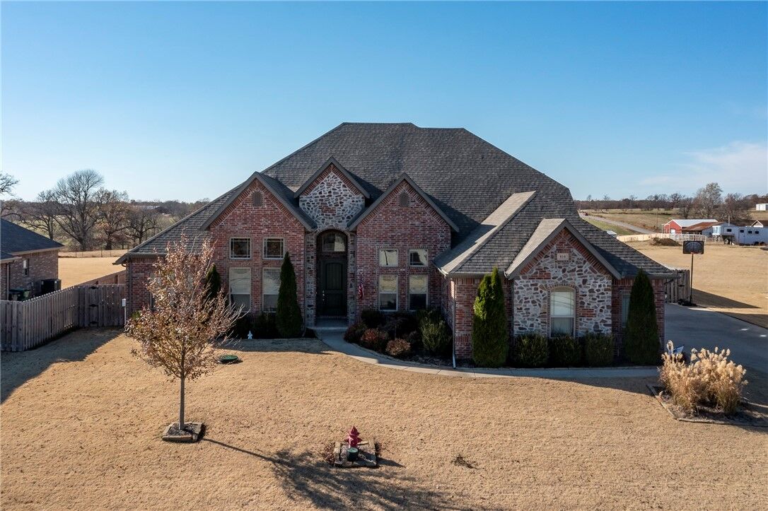 Property Photo:  816 Valley Lane  AR 72762 
