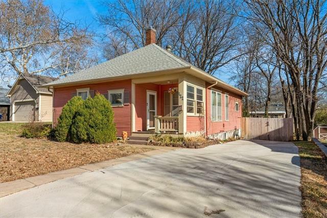 Property Photo:  422 Mississippi Street  KS 66044 