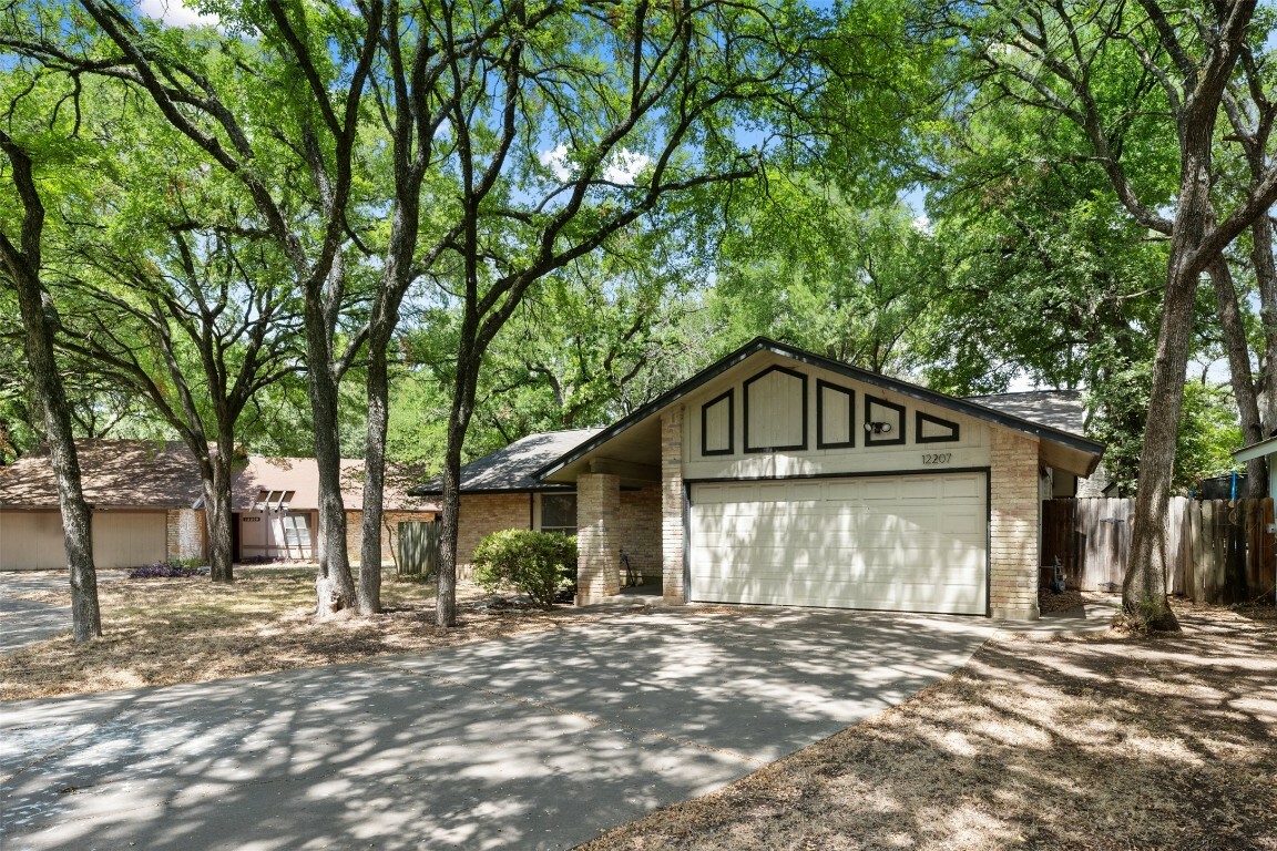 Property Photo: 12207 Waxwing Circle TX 78750