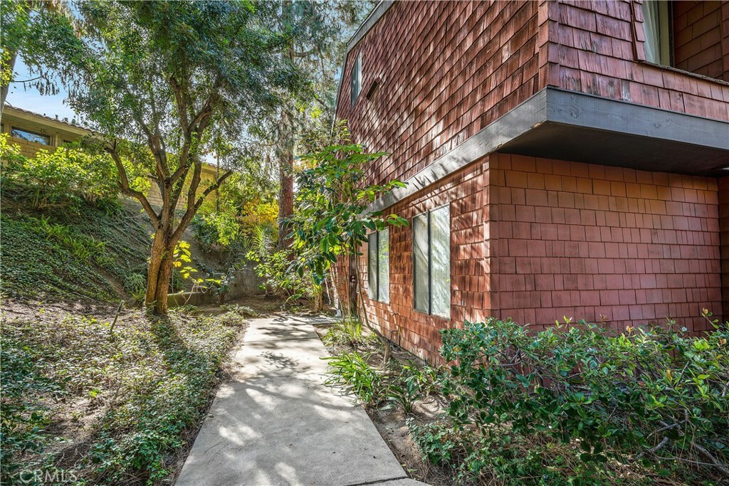 Property Photo:  318 S Prospectors Road 40  CA 91765 