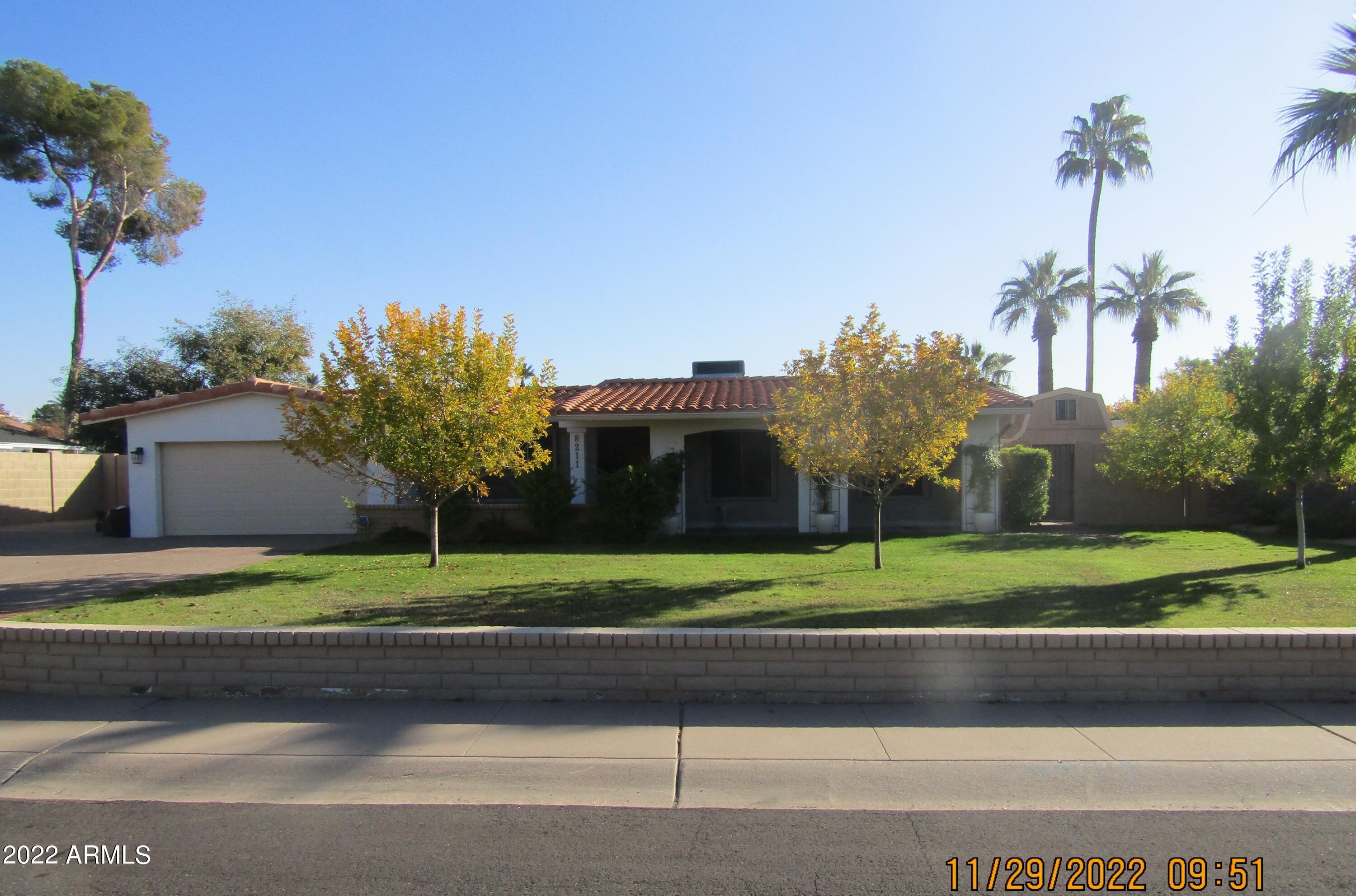 Property Photo: 8211 N 1st Avenue AZ 85021