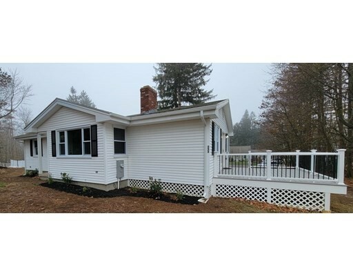 Property Photo: 353 Pleasant St MA 01612