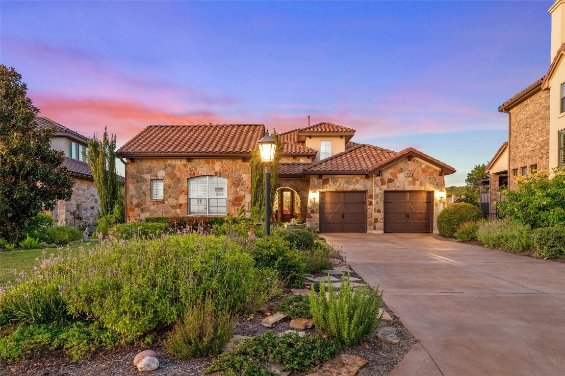 Property Photo: 121 Feritti Drive TX 78734