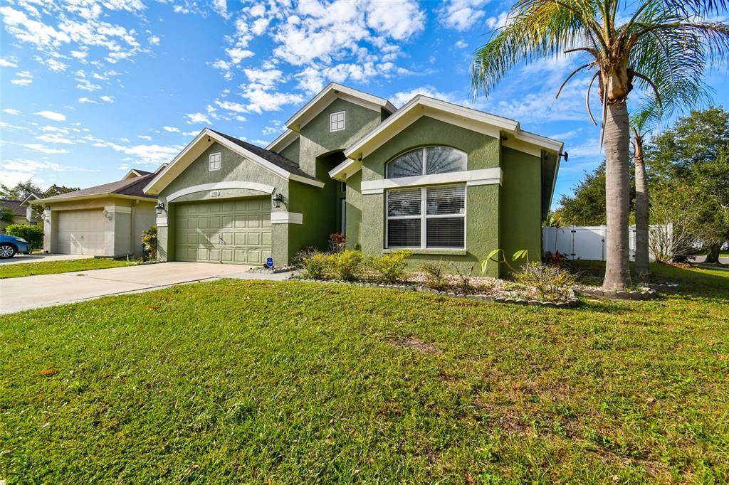 Property Photo:  1701 Bondurant Way  FL 33511 