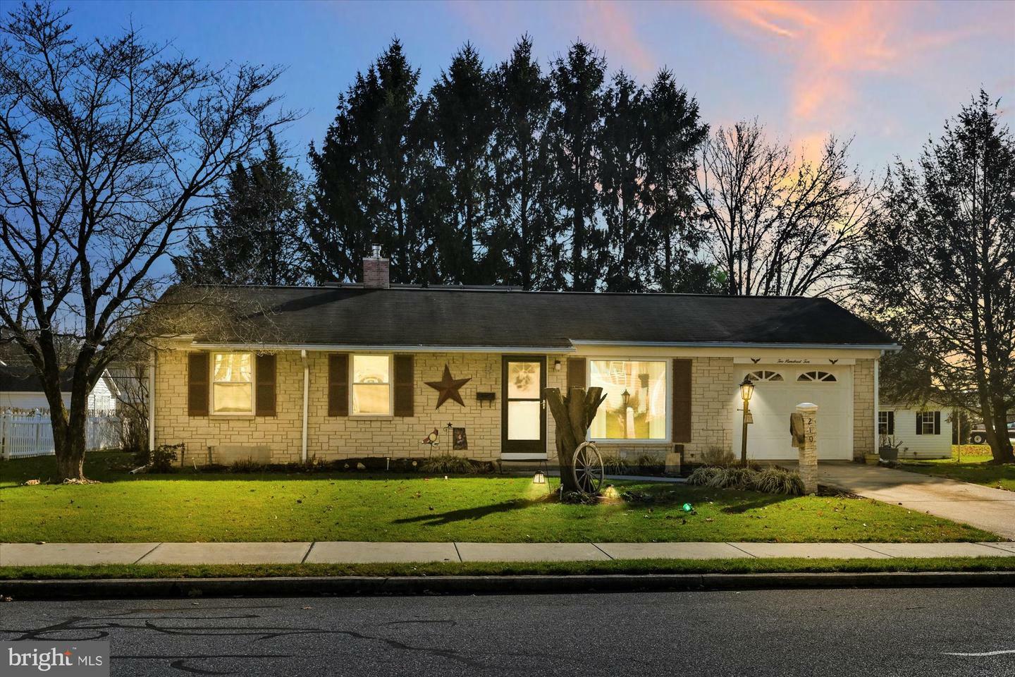 Property Photo: 210 Hemlock Street PA 17078