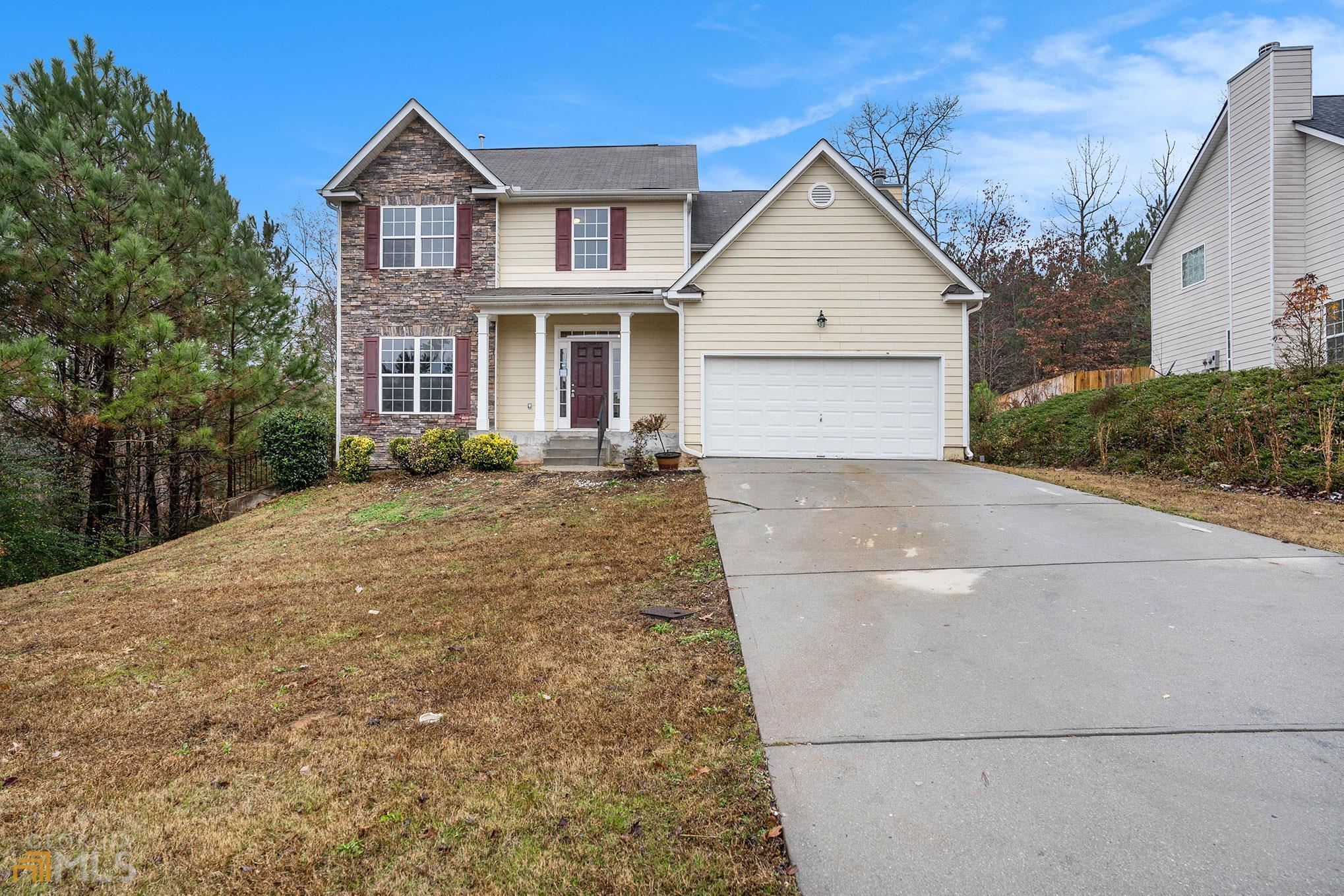 Property Photo: 190 Stone Ridge Way GA 30016