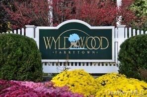 Property Photo:  1 Wyldwood Drive  NY 10591 