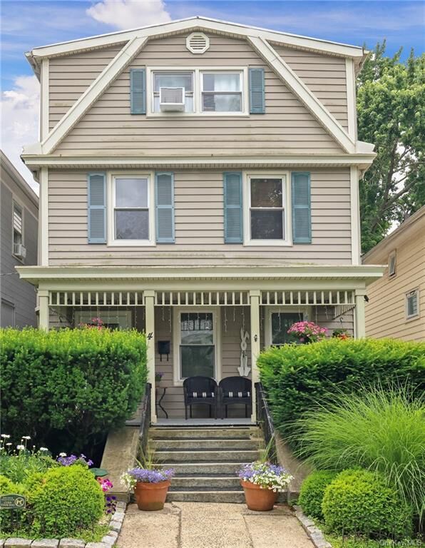 Property Photo: 4 Home Place 2 NY 10533