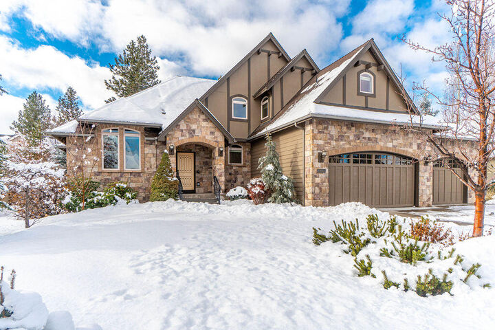 19426 Golden Meadow Loop  Bend OR 97702 photo