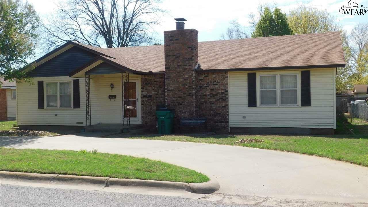 Property Photo: 504 Meadow Drive TX 76354-3024