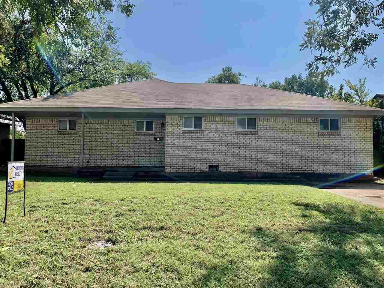 Property Photo: 4352 Boren Avenue TX 76308