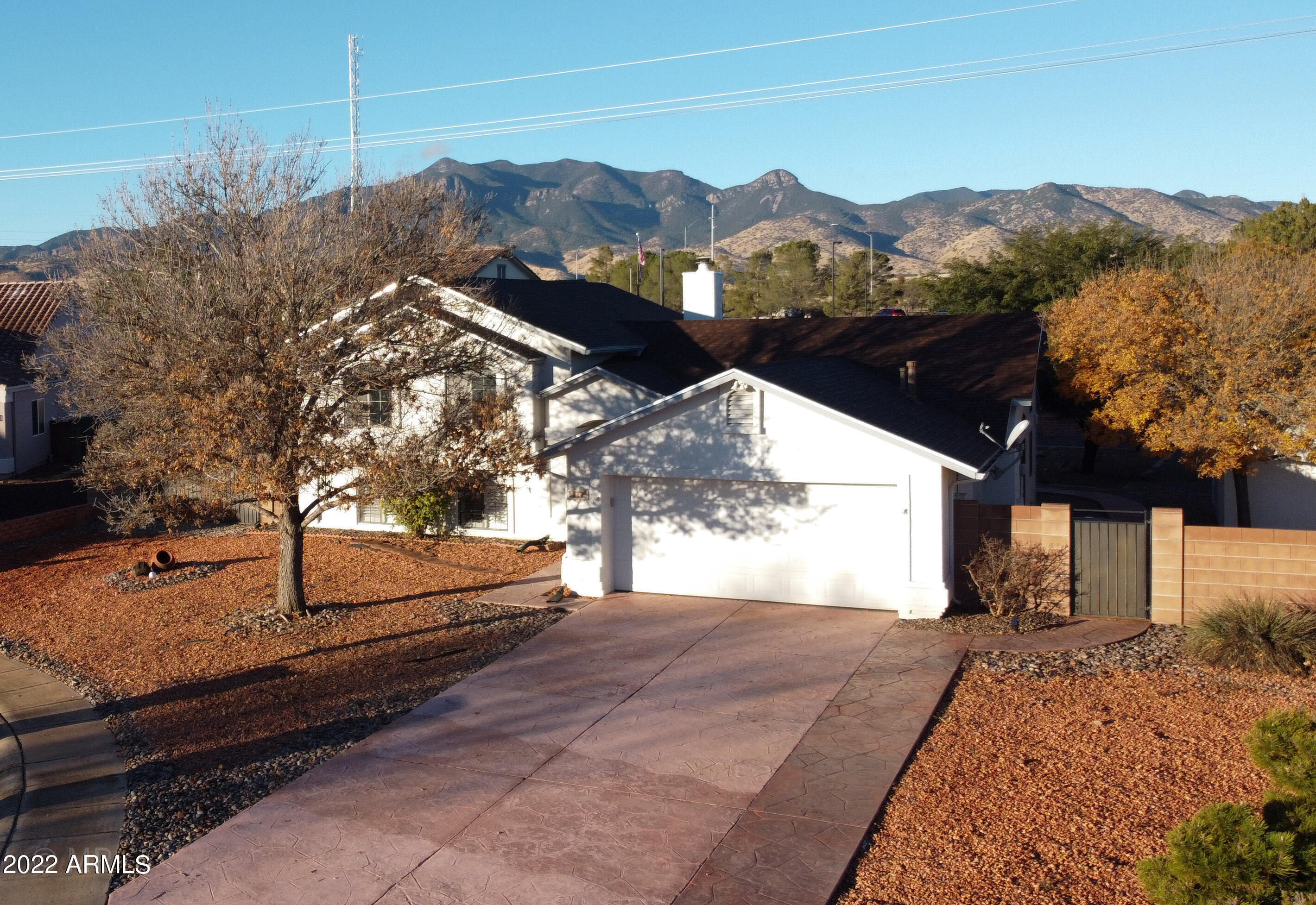 Property Photo: 2122 S Roselie Way AZ 85635